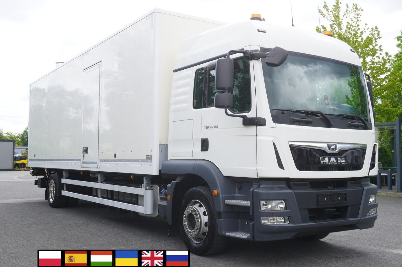 MAN TGM 18.320 / 21 EPAL box / 180 tho. km / Dhollandia 2500 kg / sleeping cab - 박스 트럭 : 사진 1 MAN TGM 18.320 / 21 EPAL box / 180 tho. km / Dhollandia 2500 kg / sleeping cab - 박스 트럭 : 사진 1