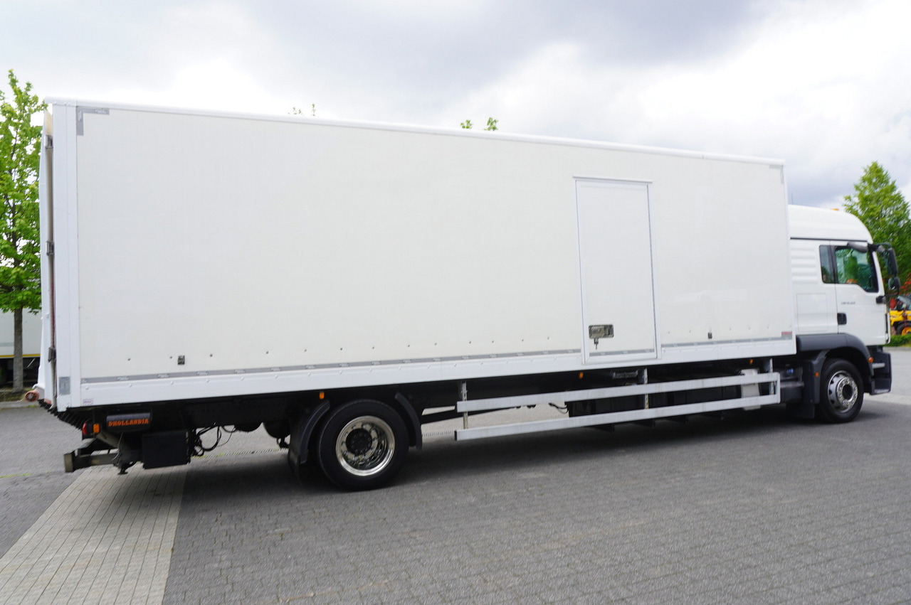 MAN TGM 18.320 / 21 EPAL box / 180 tho. km / Dhollandia 2500 kg / sleeping cab - 박스 트럭 : 사진 2 MAN TGM 18.320 / 21 EPAL box / 180 tho. km / Dhollandia 2500 kg / sleeping cab - 박스 트럭 : 사진 2