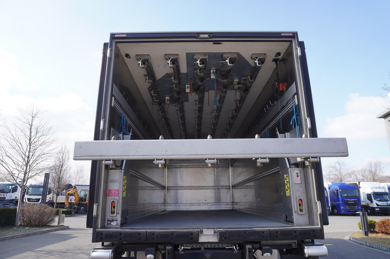 MAN TGM 18.320 / CHEREAU meat hook refrigerator / Carcass elevator - 냉동탑차 : 사진 3 MAN TGM 18.320 / CHEREAU meat hook refrigerator / Carcass elevator - 냉동탑차 : 사진 3