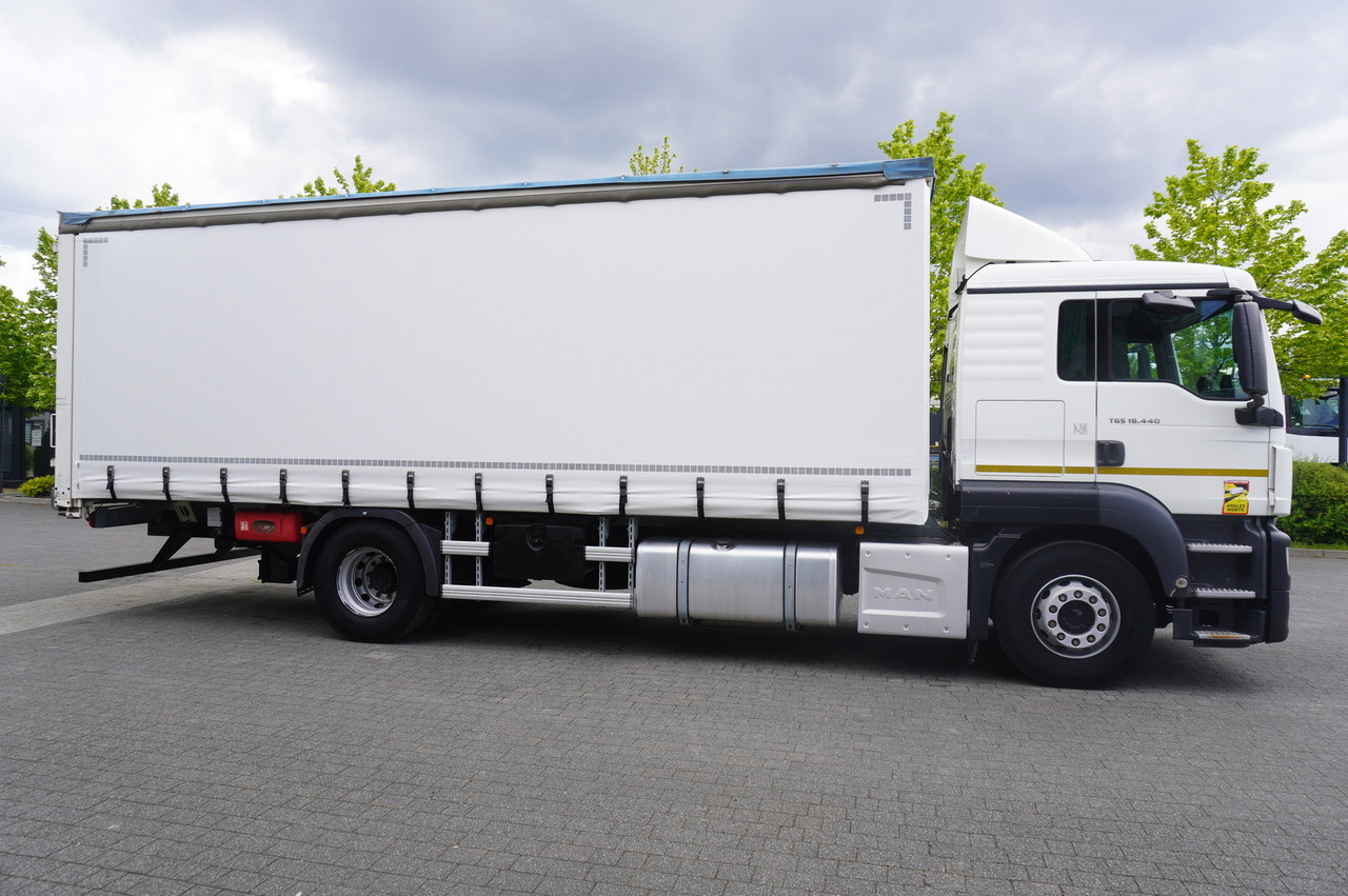 MAN TGS 18.440 / 19 EPAL curtainsider / Sleeper cab - 커튼사이더 트럭 : 사진 2 MAN TGS 18.440 / 19 EPAL curtainsider / Sleeper cab - 커튼사이더 트럭 : 사진 2