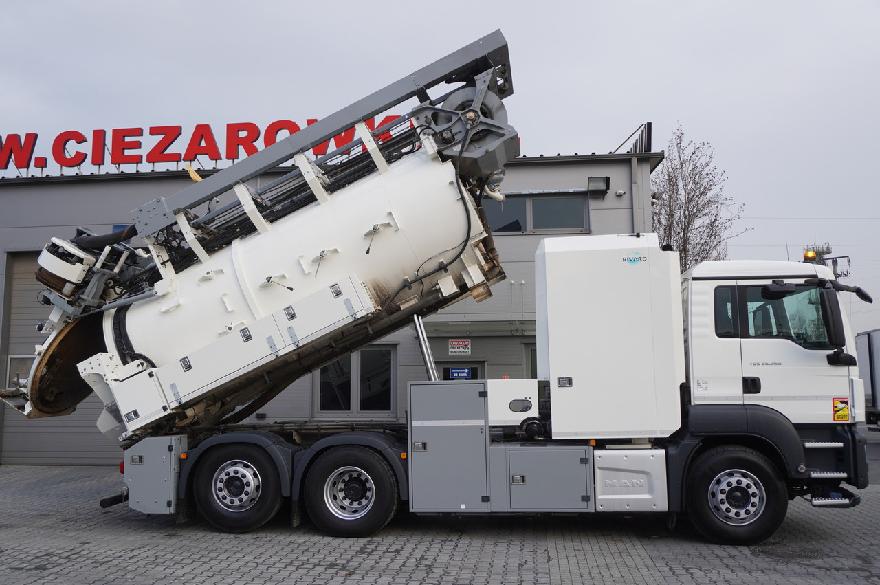 MAN TGS 26.360 E6 / RIVARD sewage cleaner 18 m3 / 180 tho. km / steering axle / 2 units - 진공 흡입 트럭 : 사진 4 MAN TGS 26.360 E6 / RIVARD sewage cleaner 18 m3 / 180 tho. km / steering axle / 2 units - 진공 흡입 트럭 : 사진 4