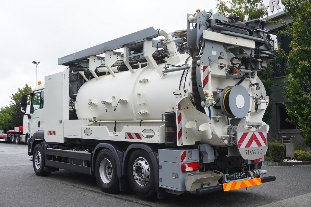 MAN TGS 26.360 E6 / RIVARD sewage cleaner 18 m3 / 90 tho. km / steering axle / 2 units - 진공 흡입 트럭 : 사진 4 MAN TGS 26.360 E6 / RIVARD sewage cleaner 18 m3 / 90 tho. km / steering axle / 2 units - 진공 흡입 트럭 : 사진 4