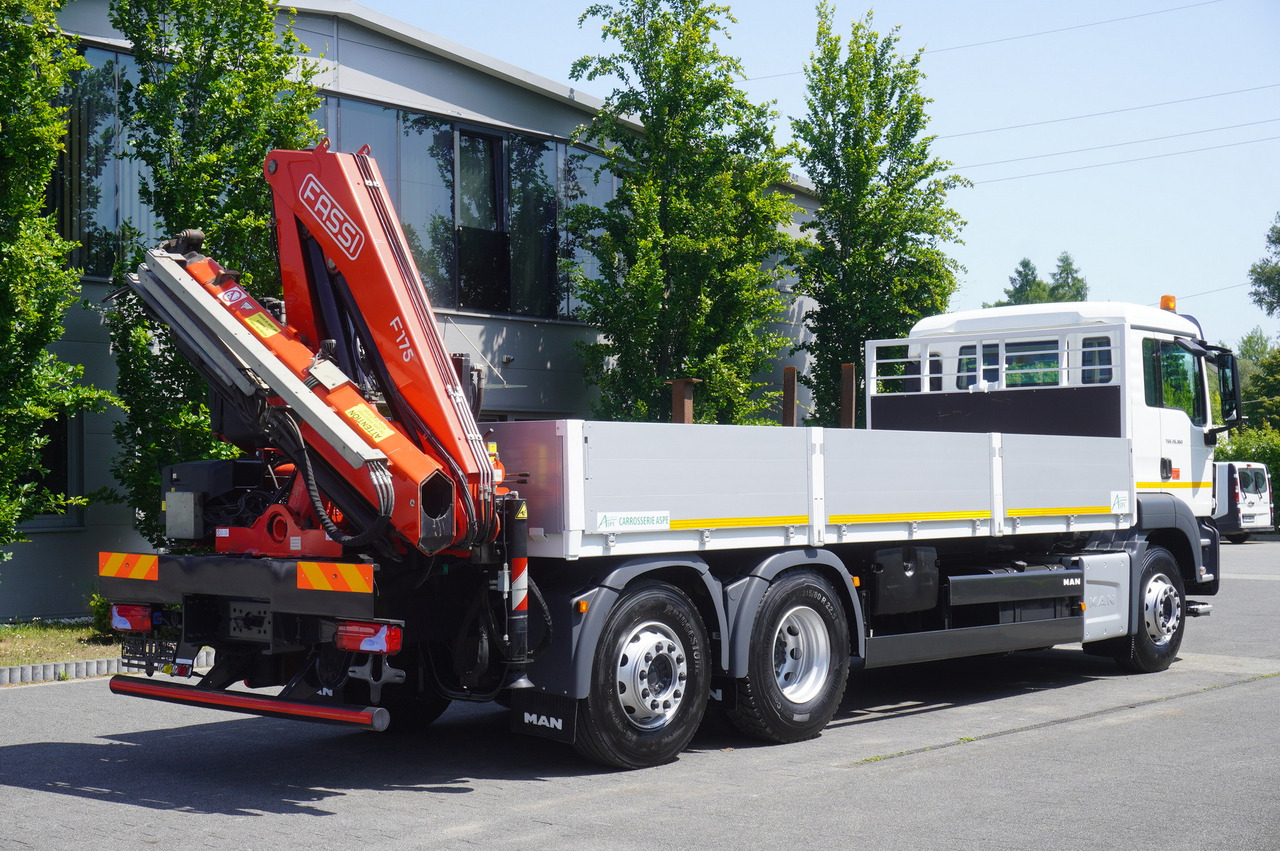 MAN TGS 26.360 Flatbed / Fassi F175 7.7 T / steered 3rd axle - 크레인 트럭 : 사진 5 MAN TGS 26.360 Flatbed / Fassi F175 7.7 T / steered 3rd axle - 크레인 트럭 : 사진 5