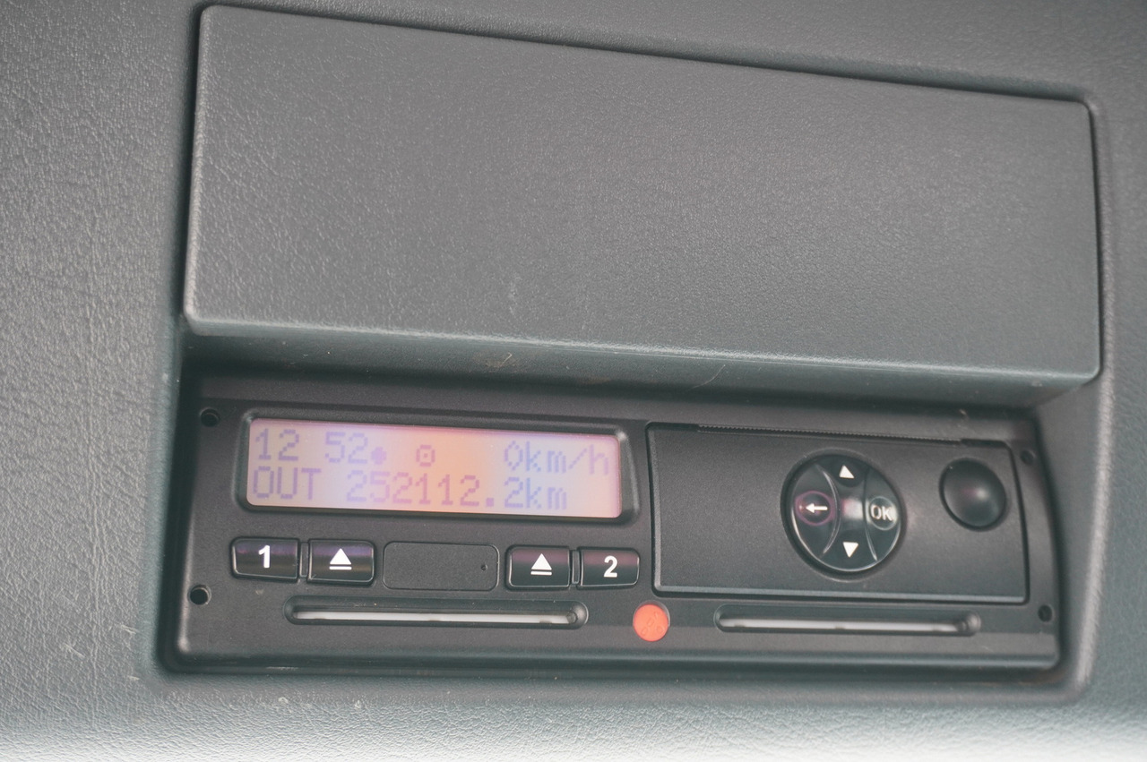 리스 MAN TGS 35.400 8 × 4 E5 / HYVA HOOK LIFT 32.56 SE / Septic barrel 13000 L MAN TGS 35.400 8 × 4 E5 / HYVA HOOK LIFT 32.56 SE / Septic barrel 13000 L : 사진 22