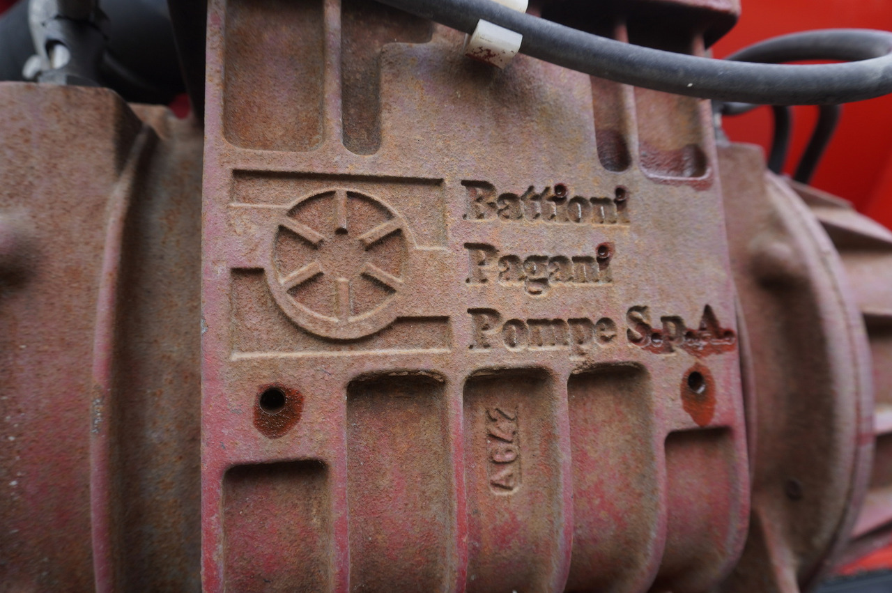 리스 MAN TGS 35.400 8 × 4 E5 / HYVA HOOK LIFT 32.56 SE / Septic barrel 13000 L MAN TGS 35.400 8 × 4 E5 / HYVA HOOK LIFT 32.56 SE / Septic barrel 13000 L : 사진 16