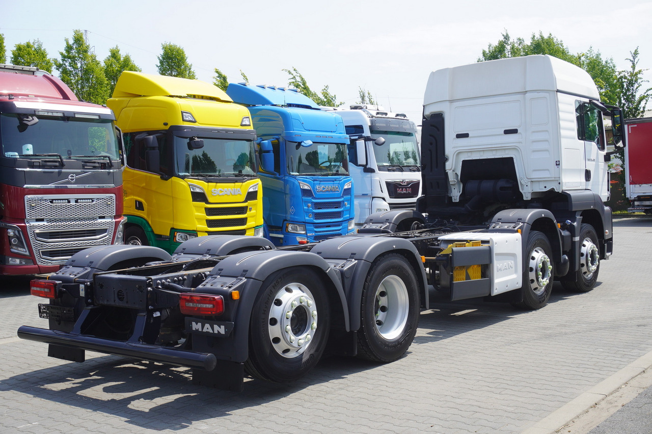 MAN TGS 35.420 8x2 / Chassis 6.4 m / 3 steered axles - 캡 새시 트럭 : 사진 5 MAN TGS 35.420 8x2 / Chassis 6.4 m / 3 steered axles - 캡 새시 트럭 : 사진 5