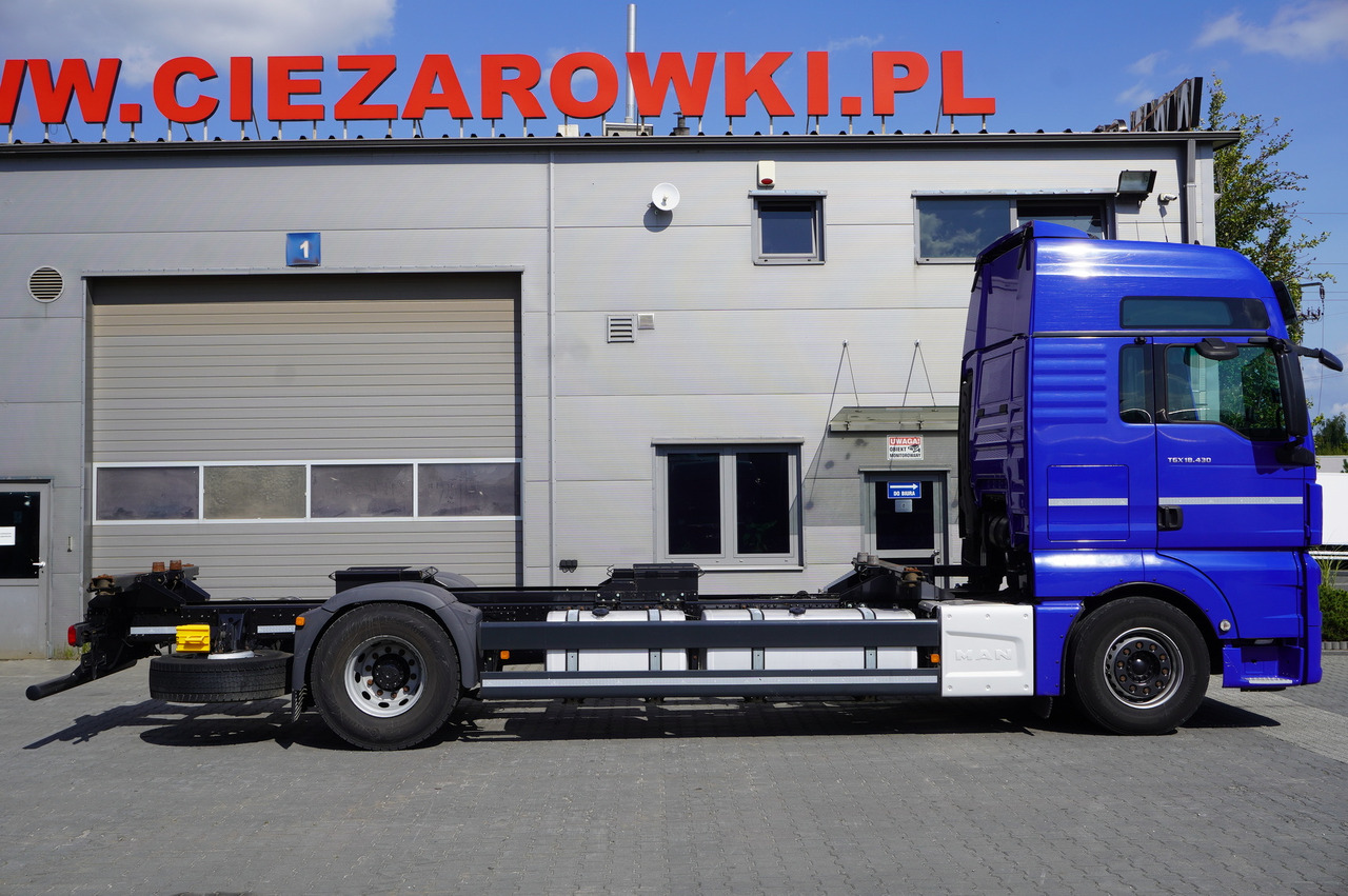 MAN TGX 18.430 / BDF / sleeping cab / 2021 / 4 units - 컨테이너 운반 장치/ 스와프 보디 트럭 : 사진 3 MAN TGX 18.430 / BDF / sleeping cab / 2021 / 4 units - 컨테이너 운반 장치/ 스와프 보디 트럭 : 사진 3