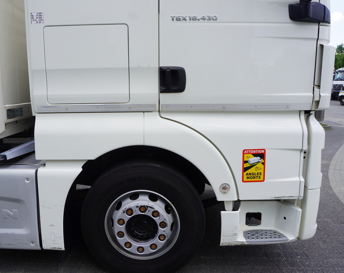 커튼사이더 트럭 MAN TGX 18.430 / Curtainsider 18 EPAL / sleeping cab / 2021 : 사진 13 커튼사이더 트럭 MAN TGX 18.430 / Curtainsider 18 EPAL / sleeping cab / 2021 : 사진 13