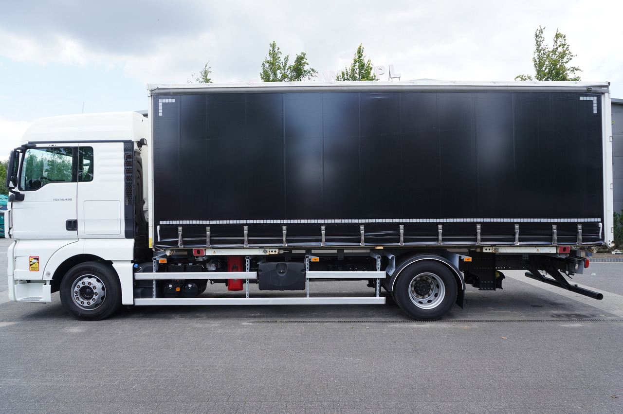 커튼사이더 트럭 MAN TGX 18.430 / Curtainsider 18 EPAL / sleeping cab / 2021 : 사진 7 커튼사이더 트럭 MAN TGX 18.430 / Curtainsider 18 EPAL / sleeping cab / 2021 : 사진 7