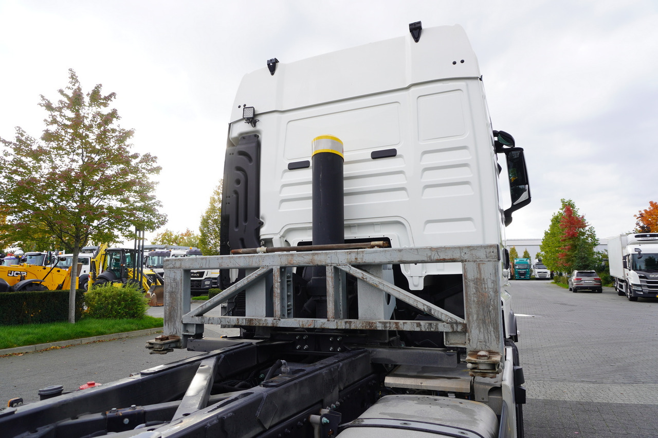 MAN TGX 26.470 6x2 COINTAINERKIPPER HYVA HIRMSCHLING / 200 tho. km! - 컨테이너 운반 장치/ 스와프 보디 트럭 : 사진 5 MAN TGX 26.470 6x2 COINTAINERKIPPER HYVA HIRMSCHLING / 200 tho. km! - 컨테이너 운반 장치/ 스와프 보디 트럭 : 사진 5