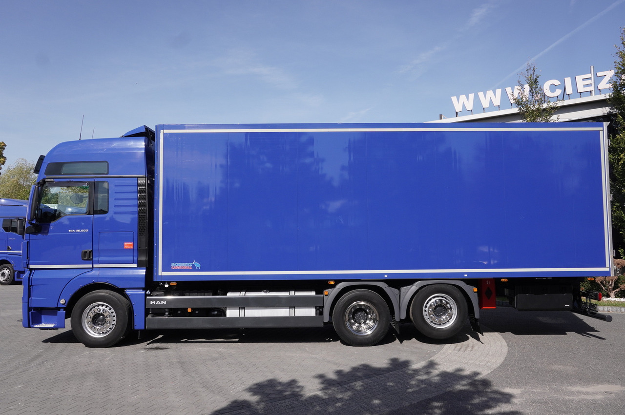 MAN TGX 26.500 E6 XXL / Schmitz 19 pallets / Thermoking / steering axle - 냉동탑차 : 사진 3 MAN TGX 26.500 E6 XXL / Schmitz 19 pallets / Thermoking / steering axle - 냉동탑차 : 사진 3