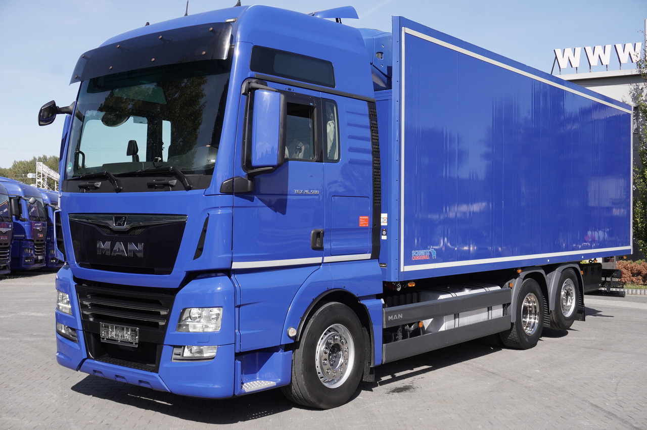 MAN TGX 26.500 E6 XXL / Schmitz 19 pallets / Thermoking / steering axle - 냉동탑차 : 사진 1 MAN TGX 26.500 E6 XXL / Schmitz 19 pallets / Thermoking / steering axle - 냉동탑차 : 사진 1