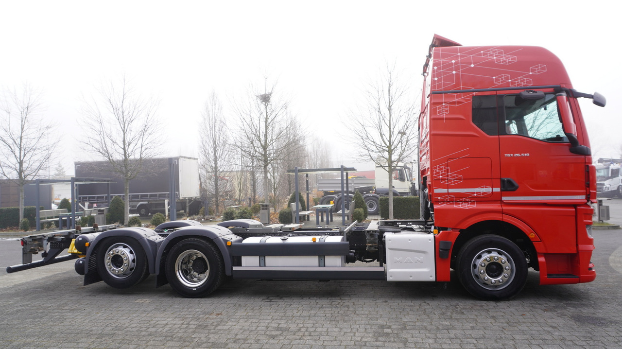 MAN TGX 26.510 / 2023 / 510 HP / BDF - 컨테이너 운반 장치/ 스와프 보디 트럭 : 사진 5 MAN TGX 26.510 / 2023 / 510 HP / BDF - 컨테이너 운반 장치/ 스와프 보디 트럭 : 사진 5