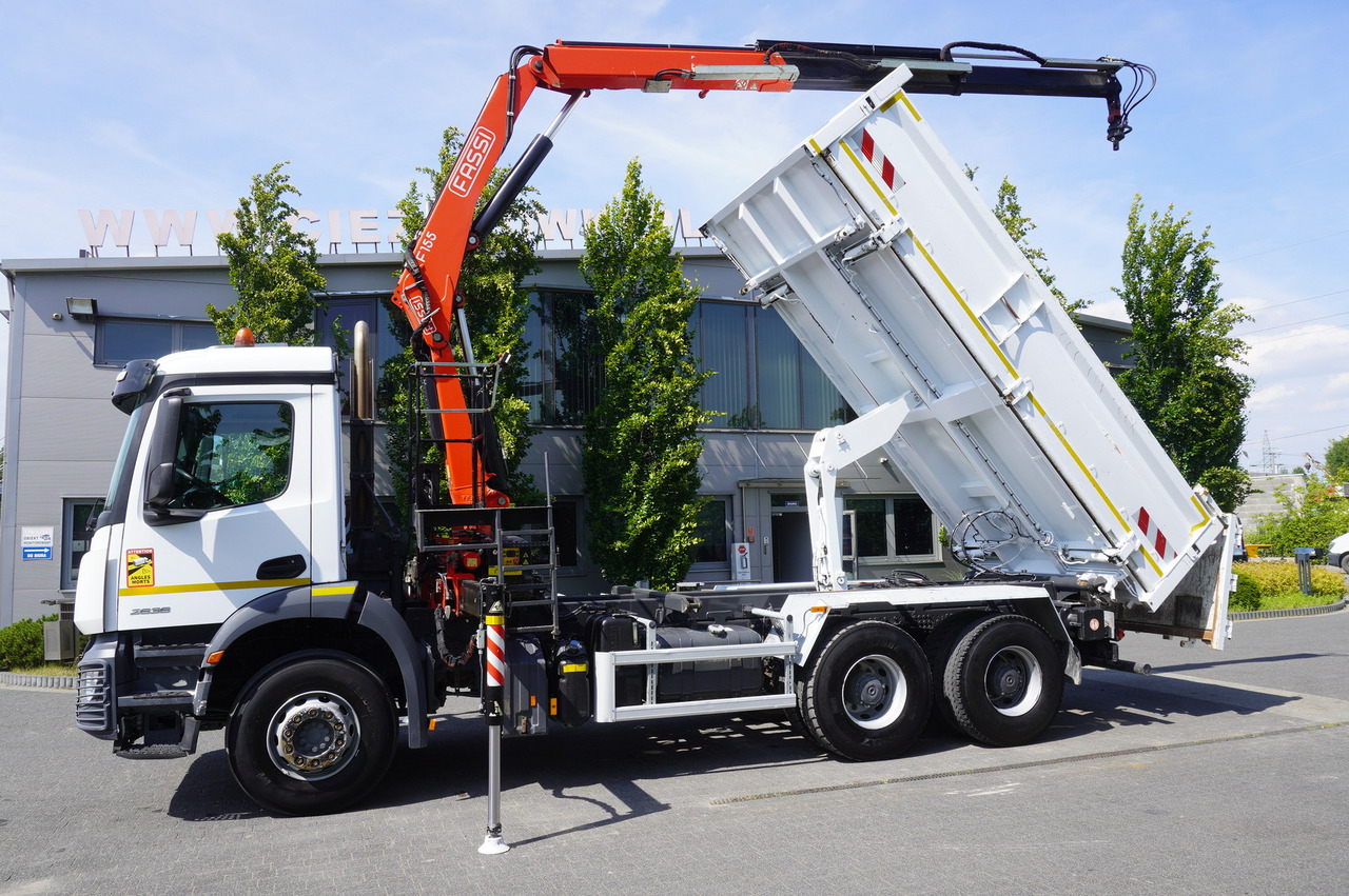 MERCEDES-BENZ AROCS 2636 / Fassi F155A.0.22 crane 6t / 120 tho. km / 3-sided dump truck / 2 x Bordmatic - 크레인 트럭 : 사진 5 MERCEDES-BENZ AROCS 2636 / Fassi F155A.0.22 crane 6t / 120 tho. km / 3-sided dump truck / 2 x Bordmatic - 크레인 트럭 : 사진 5