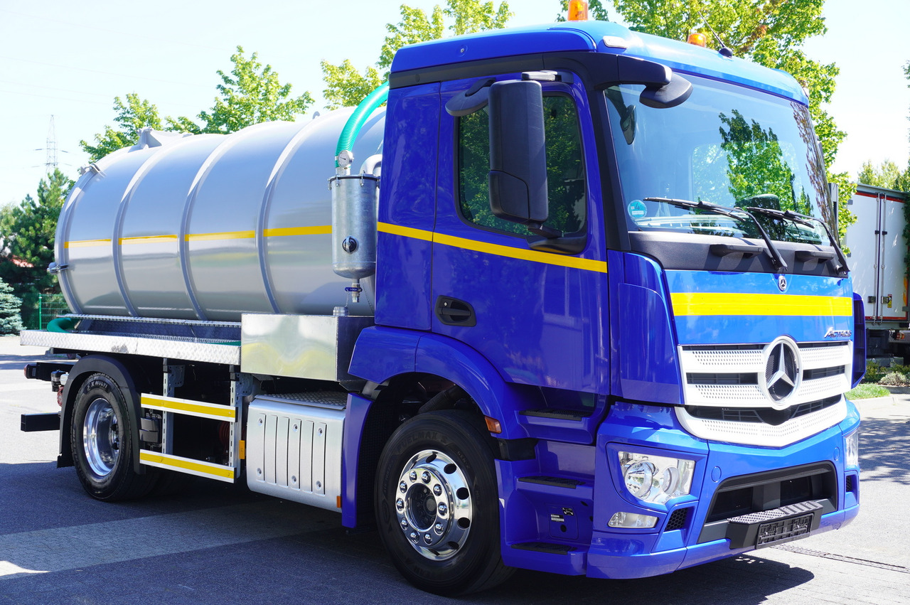MERCEDES-BENZ Actros 18.35 LS / Body NEW septic tank (08/2025) 11000 l / 280000 kilometers! - 슬러리 탱커 : 사진 3 MERCEDES-BENZ Actros 18.35 LS / Body NEW septic tank (08/2025) 11000 l / 280000 kilometers! - 슬러리 탱커 : 사진 3