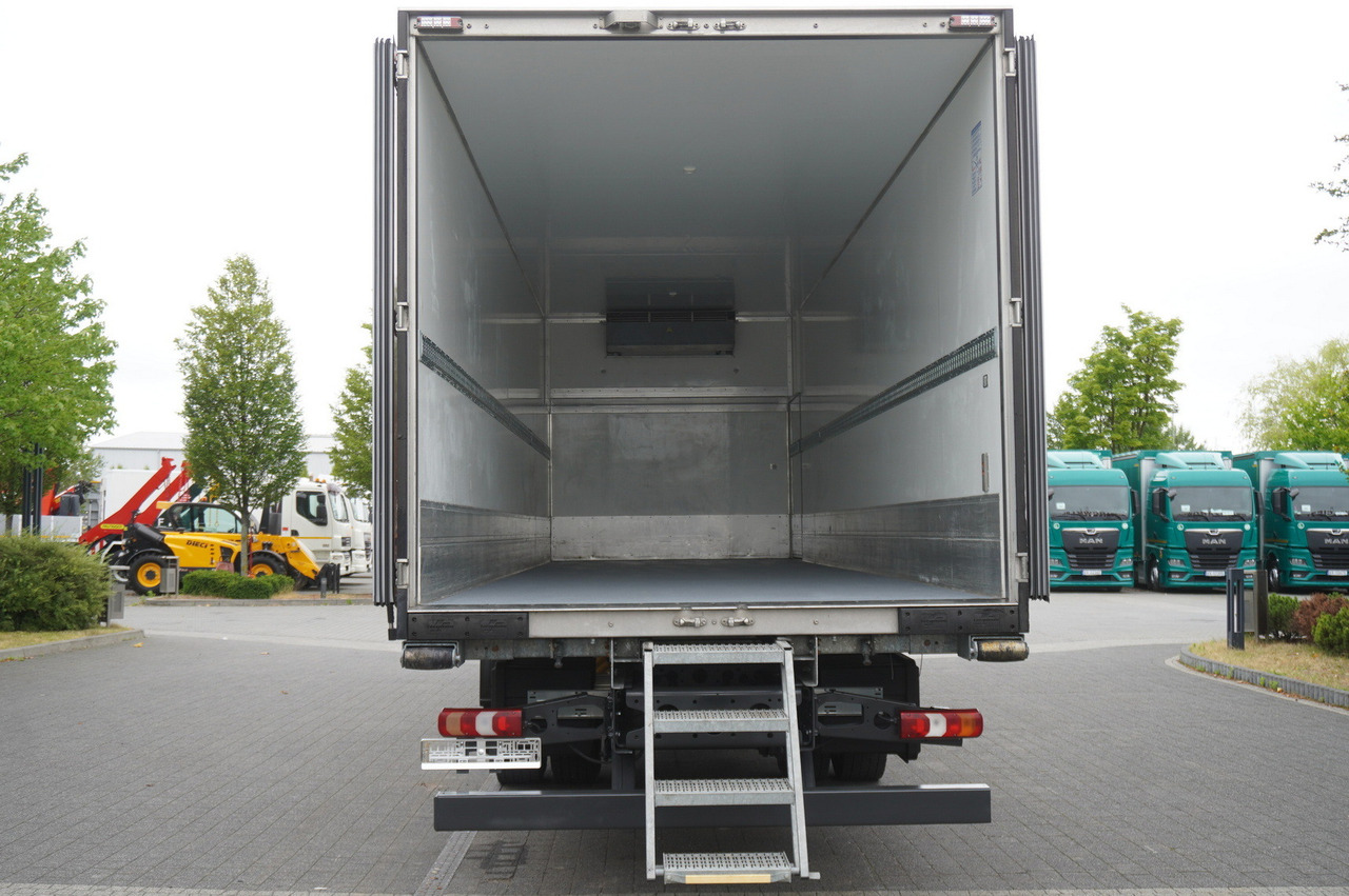 MERCEDES-BENZ Actros 1824 / Refrigerator 22 EPAL / Carrier Supra 950 / Sleeping cabin - 냉동탑차 : 사진 3 MERCEDES-BENZ Actros 1824 / Refrigerator 22 EPAL / Carrier Supra 950 / Sleeping cabin - 냉동탑차 : 사진 3