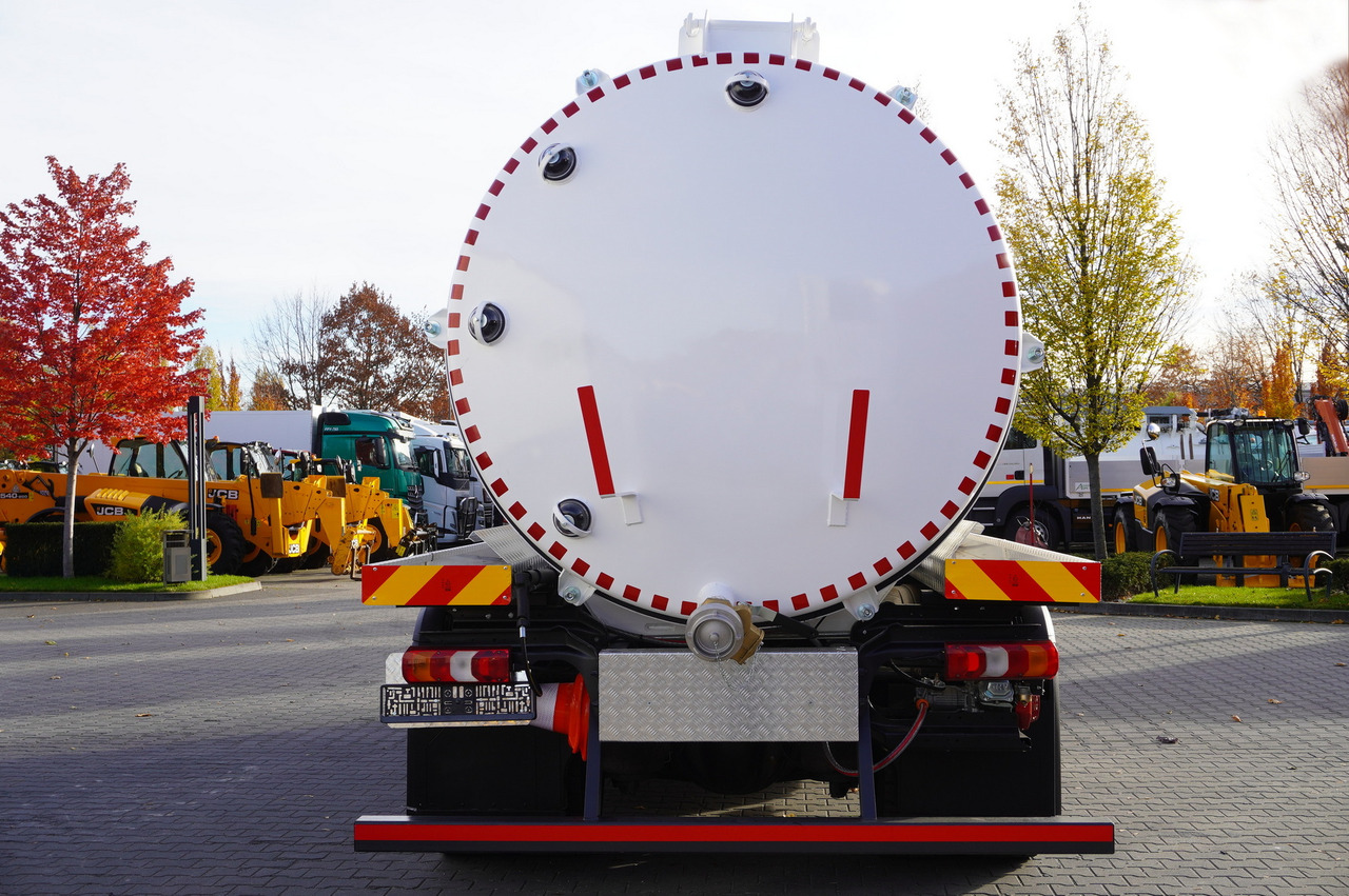 MERCEDES-BENZ Actros 1833 / 260 tho. km / NEW septic tank 11000 l - 유조트럭 : 사진 4 MERCEDES-BENZ Actros 1833 / 260 tho. km / NEW septic tank 11000 l - 유조트럭 : 사진 4