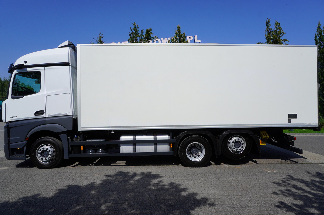MERCEDES-BENZ Actros 2545 MP5 6×2 E6 / Kiesling meat hook refrigerator / Carrier Supra 1250 / 2022 - 냉동탑차 : 사진 2 MERCEDES-BENZ Actros 2545 MP5 6×2 E6 / Kiesling meat hook refrigerator / Carrier Supra 1250 / 2022 - 냉동탑차 : 사진 2