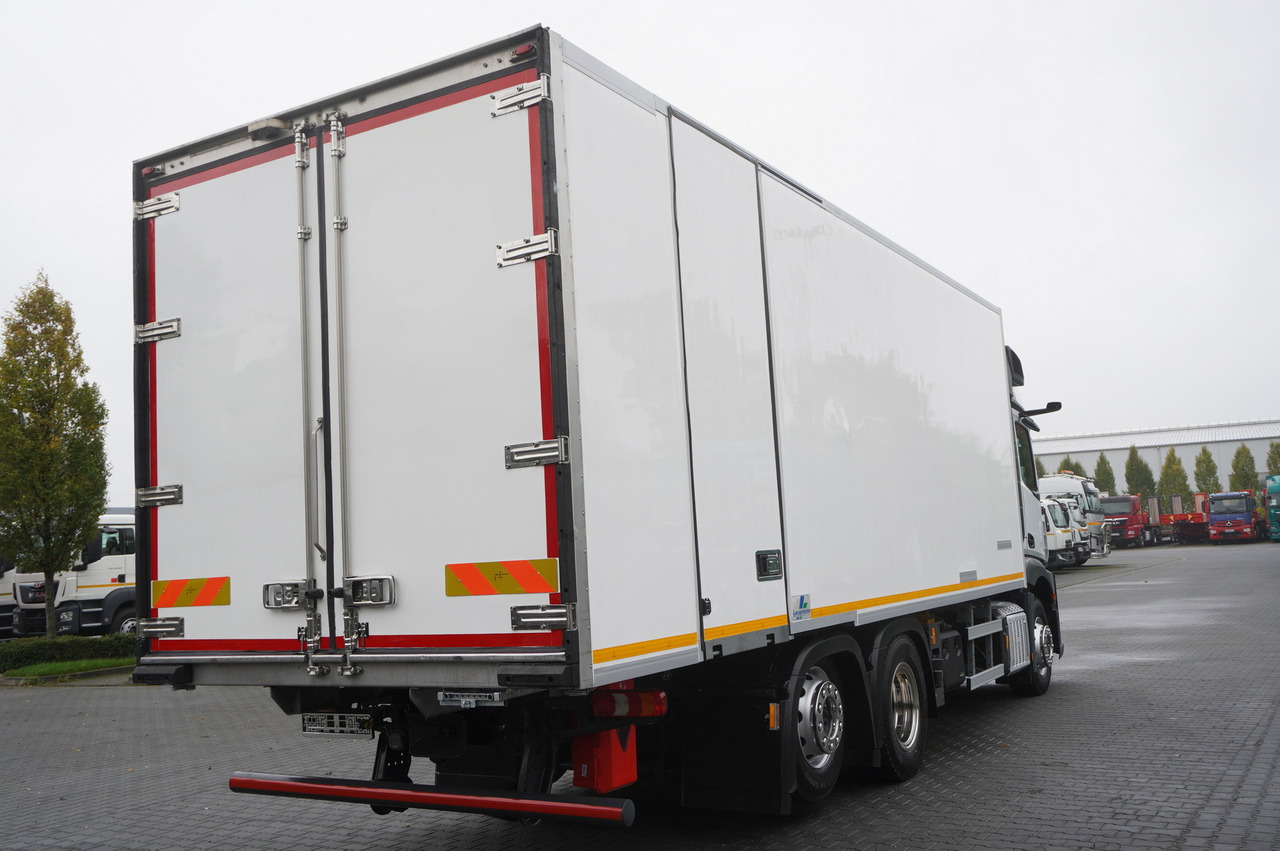 MERCEDES-BENZ Actros 2545 MP5 / Lecapitaine 18 EPAL refrigerator / Bitemperature / Carrier Supra 850 MT / ADR AT - 냉동탑차 : 사진 5 MERCEDES-BENZ Actros 2545 MP5 / Lecapitaine 18 EPAL refrigerator / Bitemperature / Carrier Supra 850 MT / ADR AT - 냉동탑차 : 사진 5