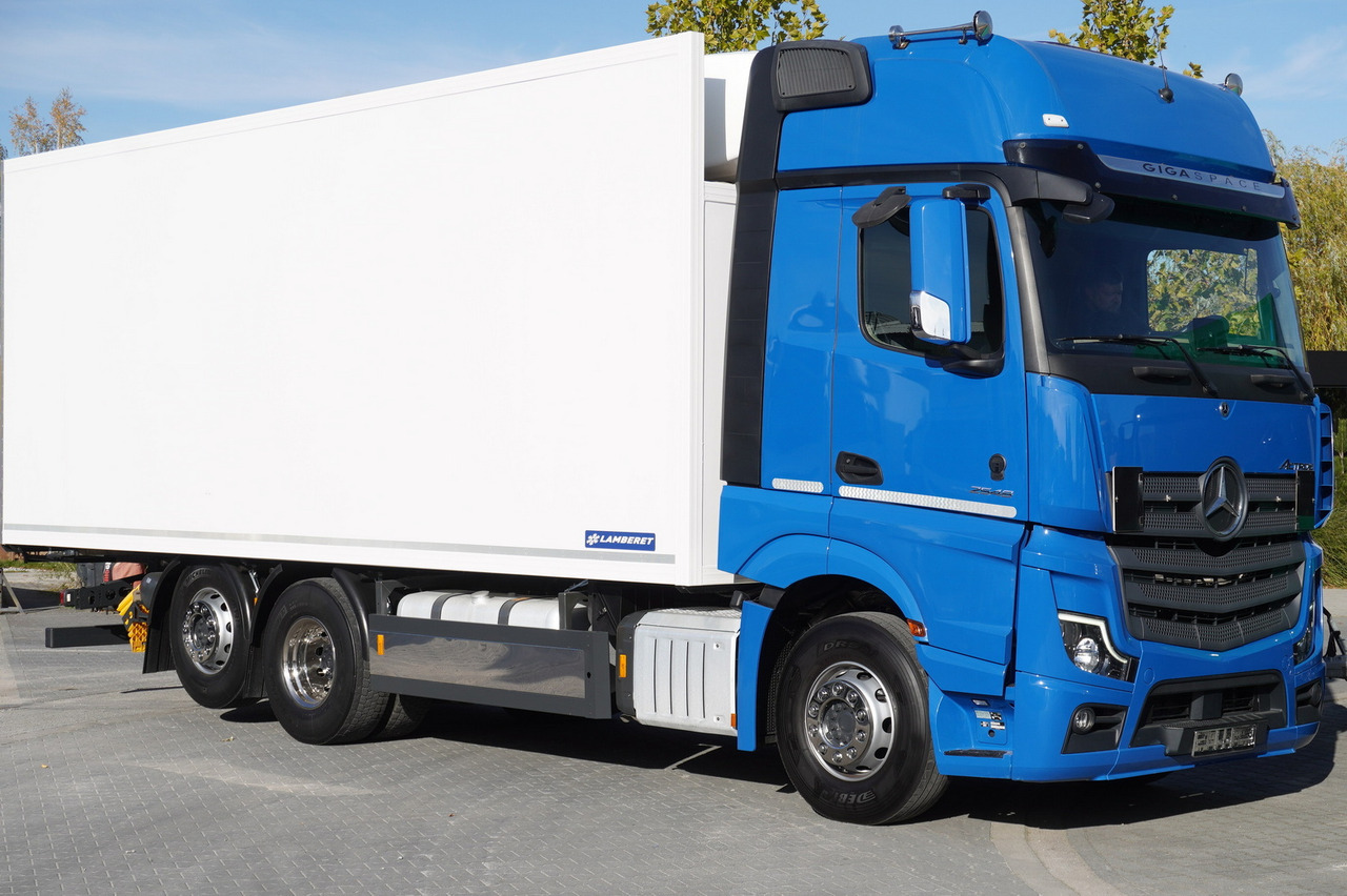 MERCEDES-BENZ Actros 2548 E6 / GIGA / Cab Lounge chair / Lamberet Refrigerator / Carrier Supra 950 - 냉동탑차 : 사진 2 MERCEDES-BENZ Actros 2548 E6 / GIGA / Cab Lounge chair / Lamberet Refrigerator / Carrier Supra 950 - 냉동탑차 : 사진 2
