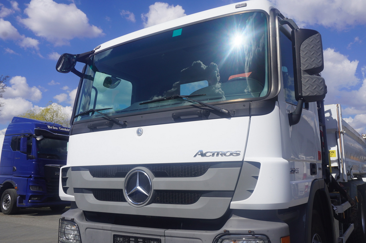 드롭사이드/ 플랫베드 트럭, 크레인 트럭 MERCEDES-BENZ Actros 2641 6×4 E5 / Crane / Dumper / 110000 km! : 사진 14
