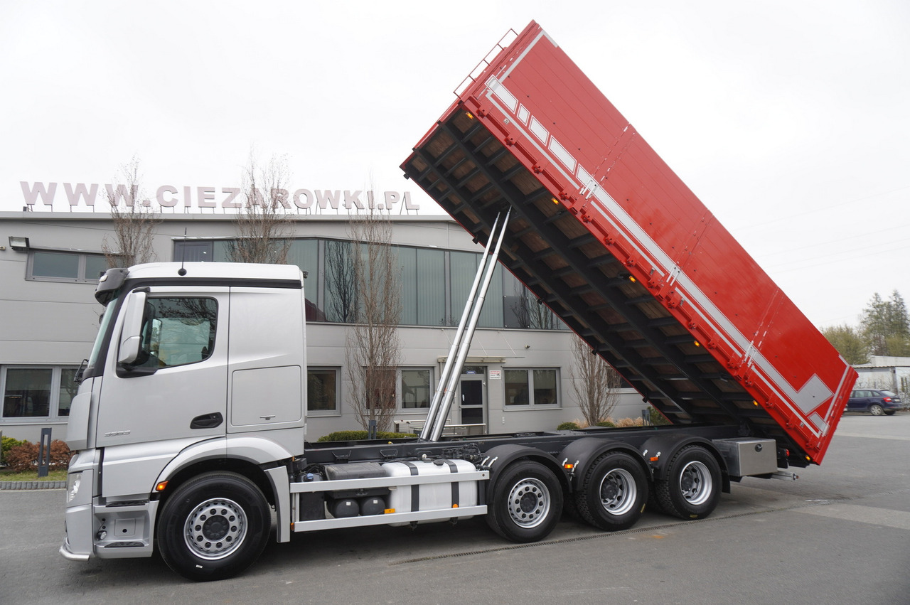 MERCEDES-BENZ Actros 3563 8x4 / Tipper for grain 20 t load capacity - 드롭사이드/ 플랫베드 트럭 : 사진 4 MERCEDES-BENZ Actros 3563 8x4 / Tipper for grain 20 t load capacity - 드롭사이드/ 플랫베드 트럭 : 사진 4