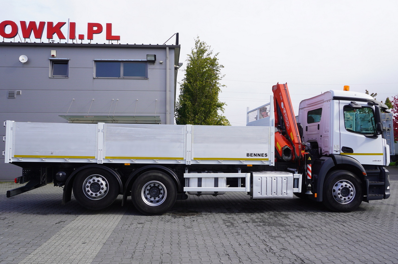 MERCEDES-BENZ Antos 2540 / Flatbed 15 EPAL / Fassi F165 / 6.1 t / 8 m reach / remote control / rotator / 1600 MTH / steered axle - 드롭사이드/ 플랫베드 트럭, 크레인 트럭 : 사진 3 MERCEDES-BENZ Antos 2540 / Flatbed 15 EPAL / Fassi F165 / 6.1 t / 8 m reach / remote control / rotator / 1600 MTH / steered axle - 드롭사이드/ 플랫베드 트럭, 크레인 트럭 : 사진 3