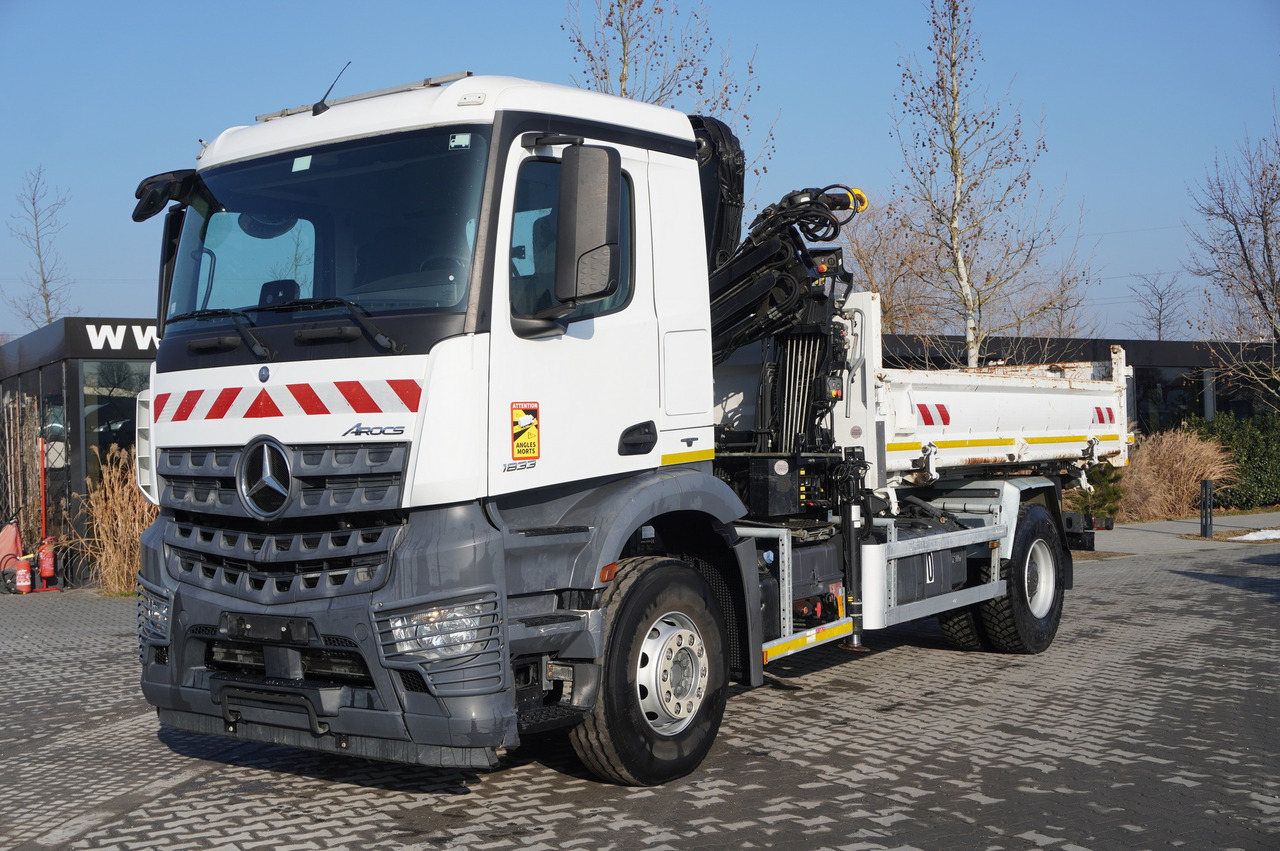 MERCEDES-BENZ Arocs 1833 / 87,000 km!!! / Hds HIAB X-DUO 128 B-2 / three-sided tipper - 크레인 트럭, 크레인 트럭 : 사진 3 MERCEDES-BENZ Arocs 1833 / 87,000 km!!! / Hds HIAB X-DUO 128 B-2 / three-sided tipper - 크레인 트럭, 크레인 트럭 : 사진 3