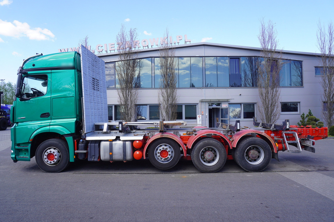 Mercedes-Benz Arocs 3563 8 × 4 / 630 HP / steered axle / Logging superstructure - 크레인 트럭 : 사진 4 Mercedes-Benz Arocs 3563 8 × 4 / 630 HP / steered axle / Logging superstructure - 크레인 트럭 : 사진 4