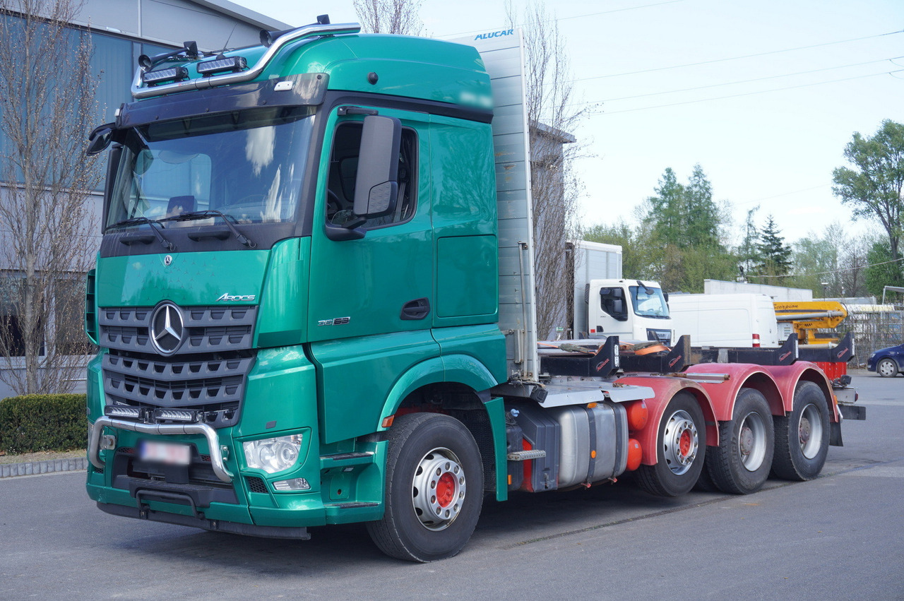 Mercedes-Benz Arocs 3563 8 × 4 / 630 HP / steered axle / Logging superstructure - 크레인 트럭 : 사진 3 Mercedes-Benz Arocs 3563 8 × 4 / 630 HP / steered axle / Logging superstructure - 크레인 트럭 : 사진 3