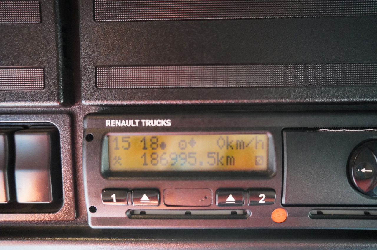 RENAULT D12 / 180,000 km / frame 9.15 m - 캡 새시 트럭 : 사진 3 RENAULT D12 / 180,000 km / frame 9.15 m - 캡 새시 트럭 : 사진 3