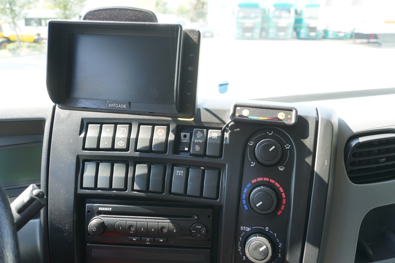 견인 트럭 RENAULT D12 / New galvanized tow truck superstructure / 2025 / length 840 cm : 사진 25 견인 트럭 RENAULT D12 / New galvanized tow truck superstructure / 2025 / length 840 cm : 사진 25