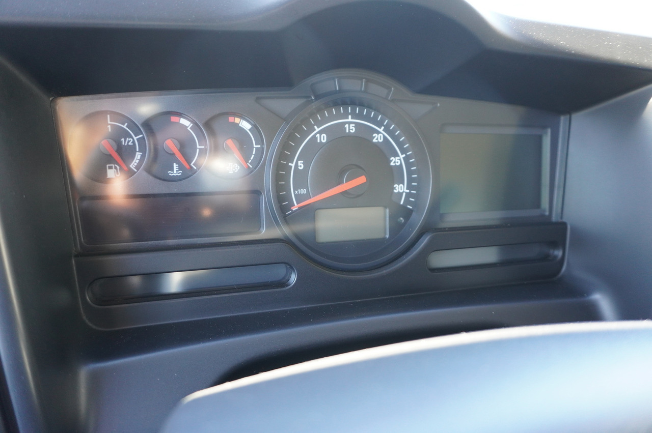 냉동탑차 RENAULT D19 Wide 4x2 E6 / Lamberet 22 EPAL refrigerator / Multitemperature / Carrier Supra 1250 MT : 사진 20 냉동탑차 RENAULT D19 Wide 4x2 E6 / Lamberet 22 EPAL refrigerator / Multitemperature / Carrier Supra 1250 MT : 사진 20