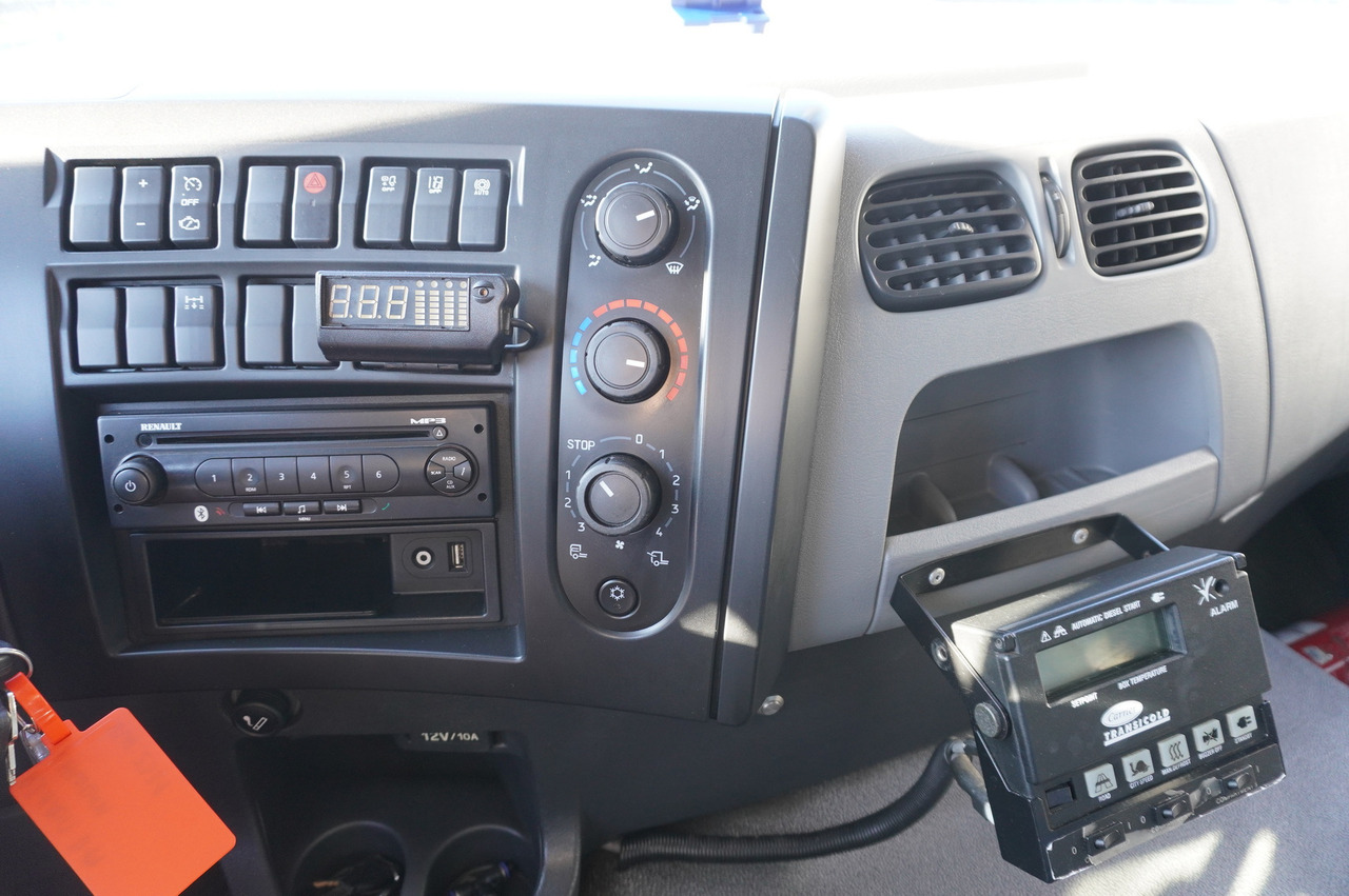 냉동탑차 RENAULT D19 Wide 4x2 E6 / Lamberet 22 EPAL refrigerator / Multitemperature / Carrier Supra 1250 MT : 사진 21 냉동탑차 RENAULT D19 Wide 4x2 E6 / Lamberet 22 EPAL refrigerator / Multitemperature / Carrier Supra 1250 MT : 사진 21