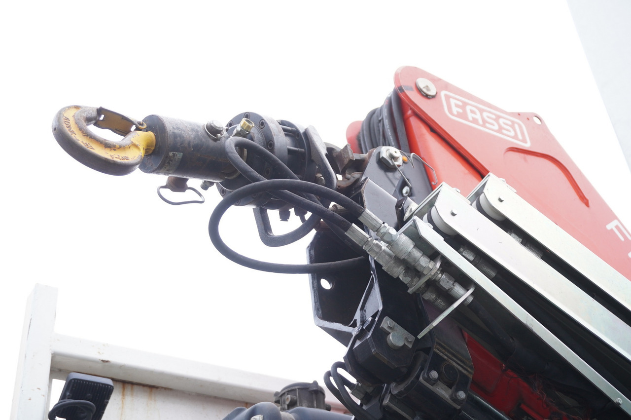 크레인 트럭 RENAULT RENAULT C280 DTI 8 / FASSI crane 5.6 T / 560 MTH / range 8 m / Flatbed 15 EPAL : 사진 16 크레인 트럭 RENAULT RENAULT C280 DTI 8 / FASSI crane 5.6 T / 560 MTH / range 8 m / Flatbed 15 EPAL : 사진 16