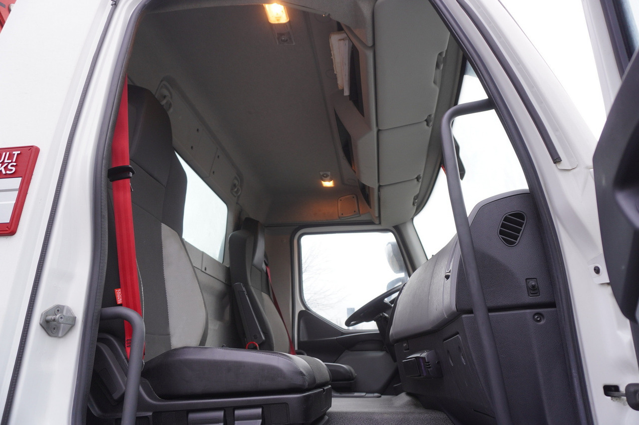 크레인 트럭 RENAULT RENAULT C280 DTI 8 / FASSI crane 5.6 T / 560 MTH / range 8 m / Flatbed 15 EPAL : 사진 23 크레인 트럭 RENAULT RENAULT C280 DTI 8 / FASSI crane 5.6 T / 560 MTH / range 8 m / Flatbed 15 EPAL : 사진 23