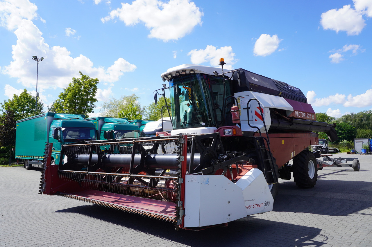 ROSTSELMASH VECTOR 425 RSM-101 grain harvester + Header 5 m + rapeseed harvesting extension / 2300 MTH - 목초수확기 : 사진 5 ROSTSELMASH VECTOR 425 RSM-101 grain harvester + Header 5 m + rapeseed harvesting extension / 2300 MTH - 목초수확기 : 사진 5