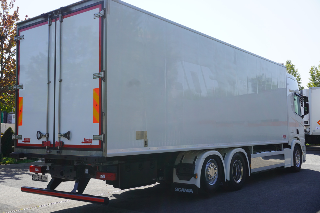 SCANIA R500 Hook-Up Refrigerated Truck KIESLING 20 EPAL / Carrier Supra 1250 Silent - 냉동탑차 : 사진 4 SCANIA R500 Hook-Up Refrigerated Truck KIESLING 20 EPAL / Carrier Supra 1250 Silent - 냉동탑차 : 사진 4