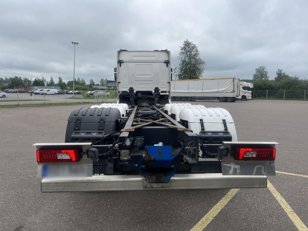 SCANIA R560 B8x4*4 / Chassis / sleeper cab / Power take-off - 크레인 트럭 : 사진 5 SCANIA R560 B8x4*4 / Chassis / sleeper cab / Power take-off - 크레인 트럭 : 사진 5