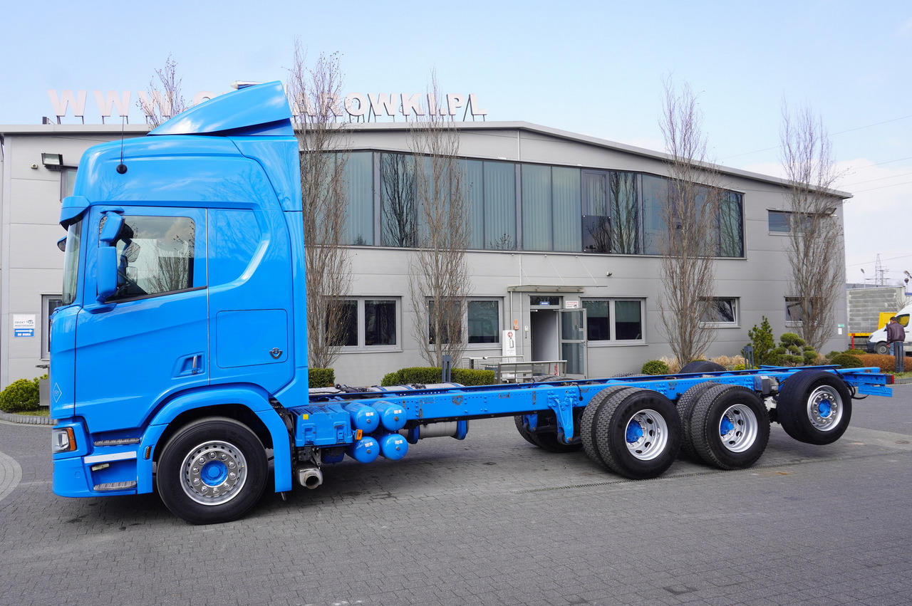 SCANIA R650 V8 / 650 HP/ frame 8.8 m / steered 4th axle - 캡 새시 트럭 : 사진 2 SCANIA R650 V8 / 650 HP/ frame 8.8 m / steered 4th axle - 캡 새시 트럭 : 사진 2