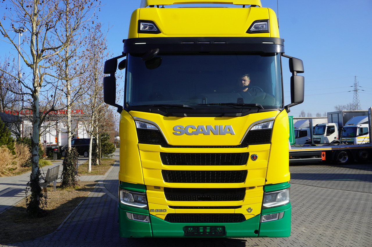 SCANIA R650 V8 8x4/4 E6 / 2020 / Frame 9.7 m - 캡 새시 트럭 : 사진 3 SCANIA R650 V8 8x4/4 E6 / 2020 / Frame 9.7 m - 캡 새시 트럭 : 사진 3