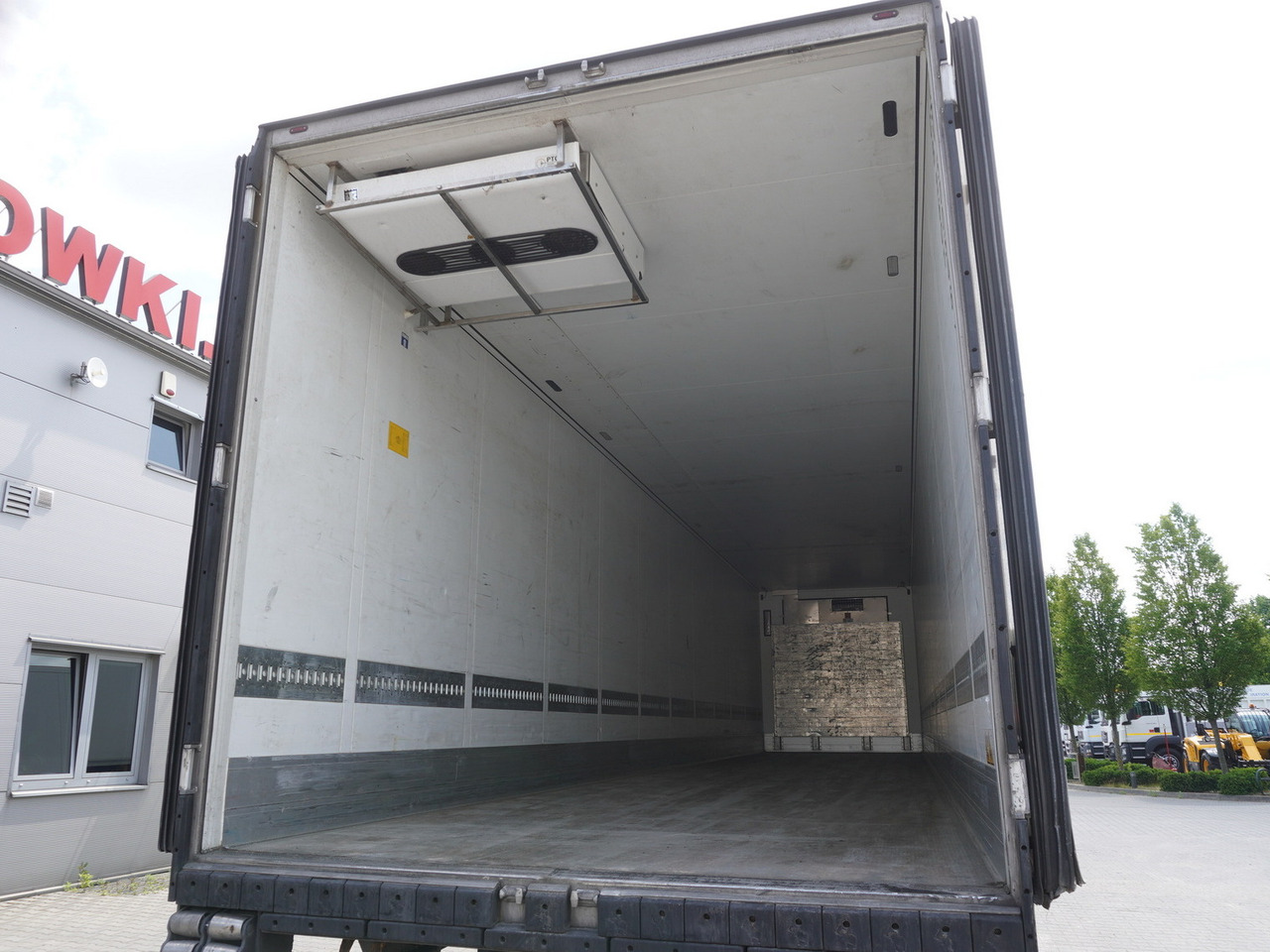 SCHMITZ refrigerator semi-trailer/ Thermoking SLX I Spectrum 250 / Multitemperature / 5 units - 냉동 세미 트레일러 : 사진 4 SCHMITZ refrigerator semi-trailer/ Thermoking SLX I Spectrum 250 / Multitemperature / 5 units - 냉동 세미 트레일러 : 사진 4