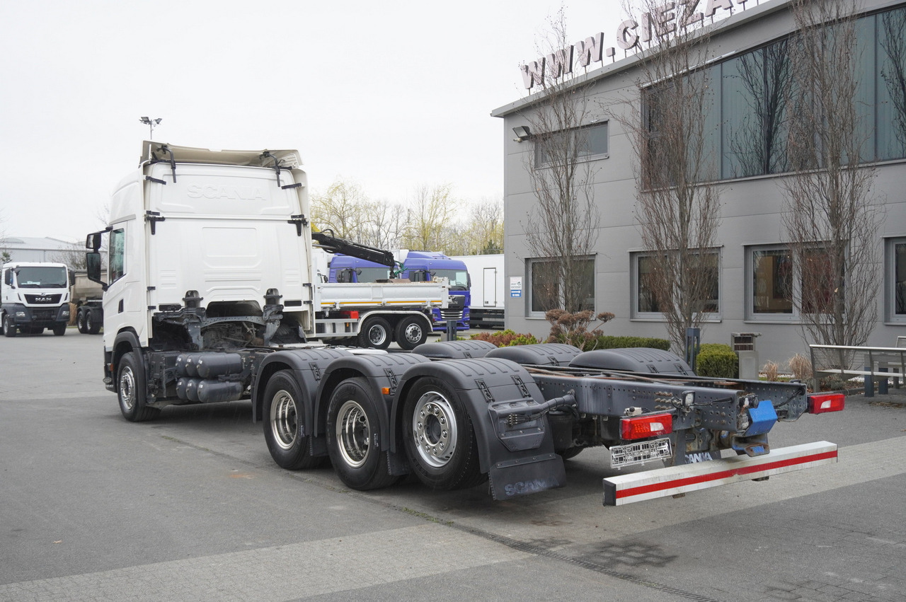 Scania G540 8x4 / Chassis 8.7 m / Steered axle / 2021 - 크레인 트럭 : 사진 4 Scania G540 8x4 / Chassis 8.7 m / Steered axle / 2021 - 크레인 트럭 : 사진 4
