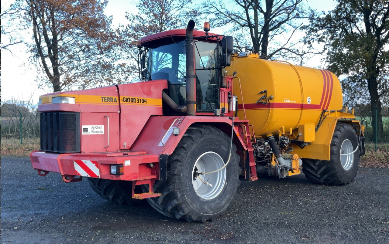 TERRA-GATOR TG 3104 Self-propelled liquid manure spreader - 퇴비 스프레더 : 사진 1 TERRA-GATOR TG 3104 Self-propelled liquid manure spreader - 퇴비 스프레더 : 사진 1