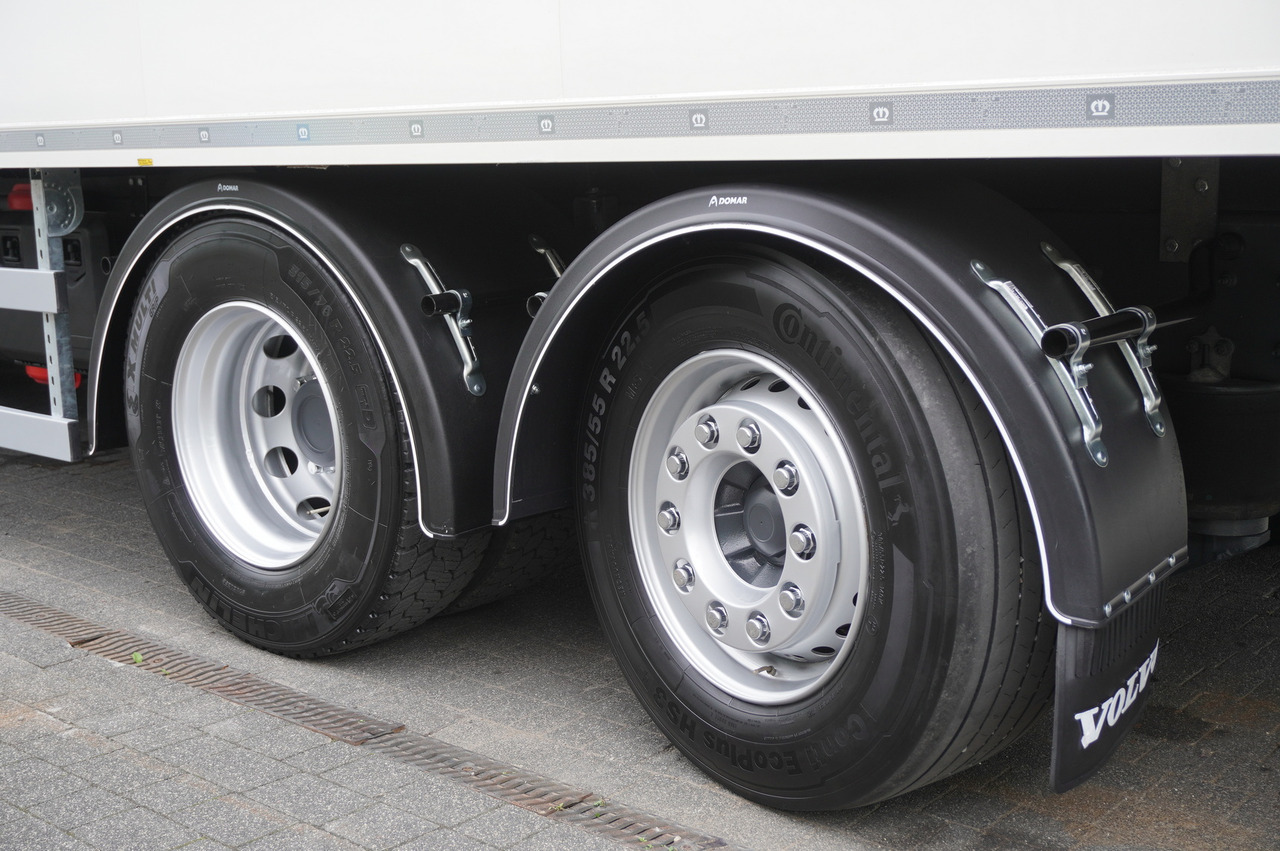 냉동탑차 VOLVO FH 460 / Krone refrigerator 23 EPAL! / Carrier Supra 1250 MT Silent / Multitemperature / Steered axle : 사진 12 냉동탑차 VOLVO FH 460 / Krone refrigerator 23 EPAL! / Carrier Supra 1250 MT Silent / Multitemperature / Steered axle : 사진 12