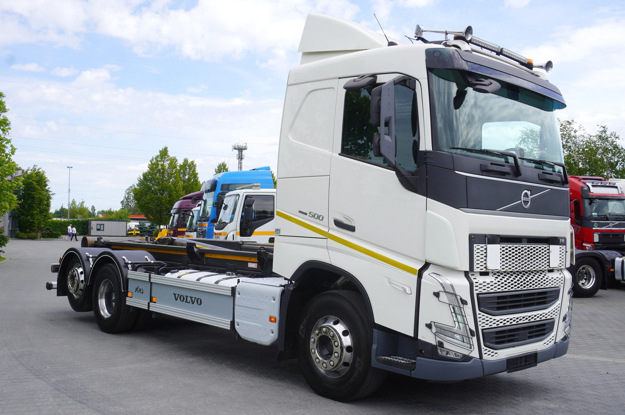 VOLVO FH 500 / VDL hooklift 21 tons / 2022 / steering 3d axle / 2 units - 후크 리프트 트럭 : 사진 2 VOLVO FH 500 / VDL hooklift 21 tons / 2022 / steering 3d axle / 2 units - 후크 리프트 트럭 : 사진 2