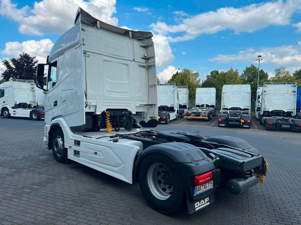 DAF XG 480 FT TraXon ZF-Intarder 2x Tank 1.195 Liter - 트랙터 유닛 : 사진 3 DAF XG 480 FT TraXon ZF-Intarder 2x Tank 1.195 Liter - 트랙터 유닛 : 사진 3