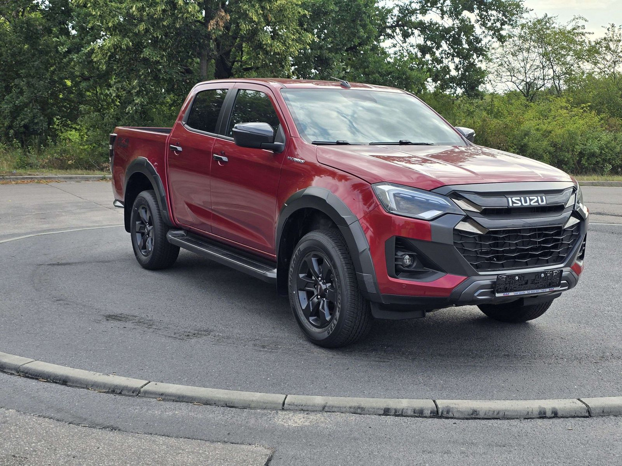 Isuzu D-Max V-Cross im Vorlauf 25er Modell - SUV : 사진 3 Isuzu D-Max V-Cross im Vorlauf 25er Modell - SUV : 사진 3