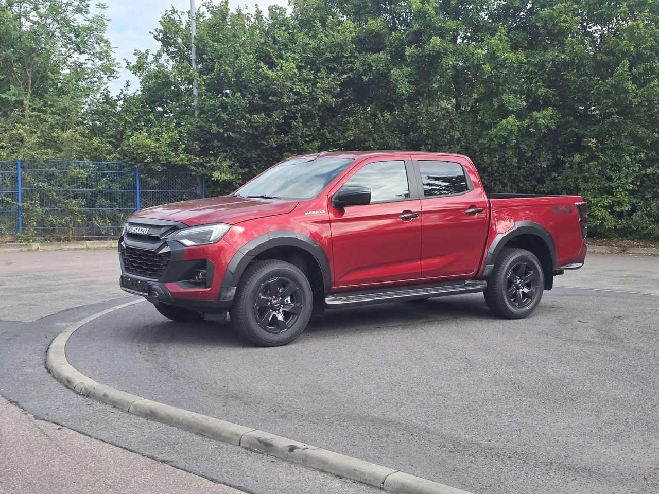 Isuzu D-Max V-Cross im Vorlauf 25er Modell - SUV : 사진 2 Isuzu D-Max V-Cross im Vorlauf 25er Modell - SUV : 사진 2
