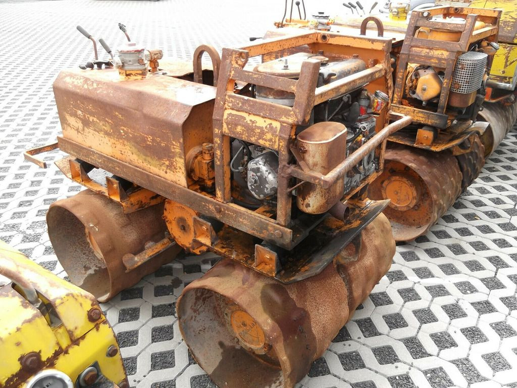 Rammax RW 1402 - 미니 롤러 : 사진 3 Rammax RW 1402 - 미니 롤러 : 사진 3